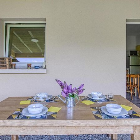 2 Bedroom Lovely Apartment In Conques-En-Rouergue Eksteriør bilde
