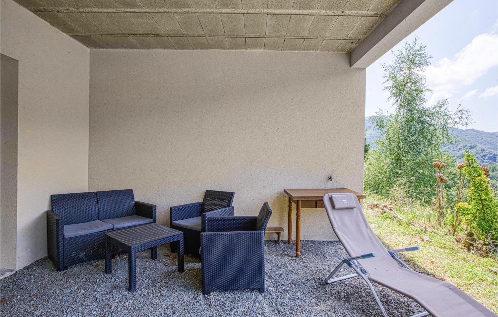 2 Bedroom Lovely Apartment In Conques-En-Rouergue Eksteriør bilde